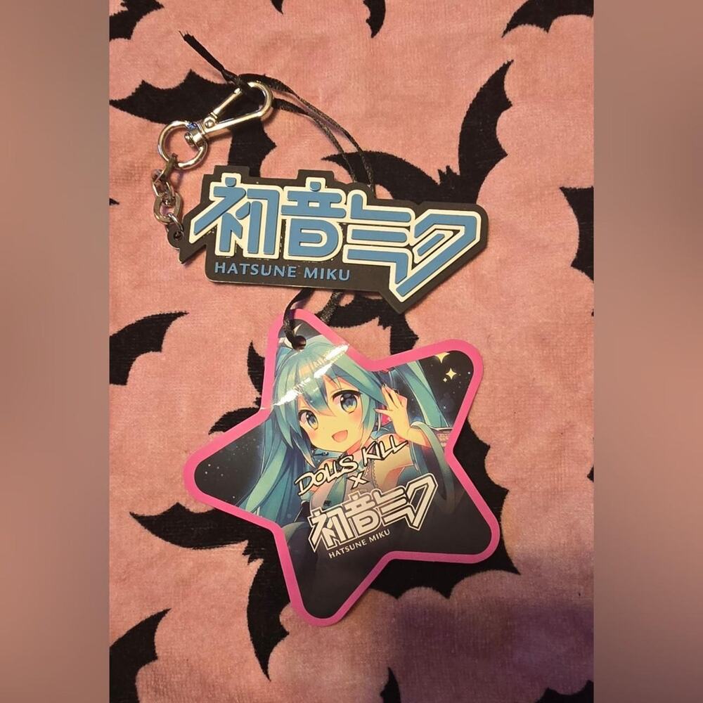 Hatsune Miku x Dolls Kill Keychain